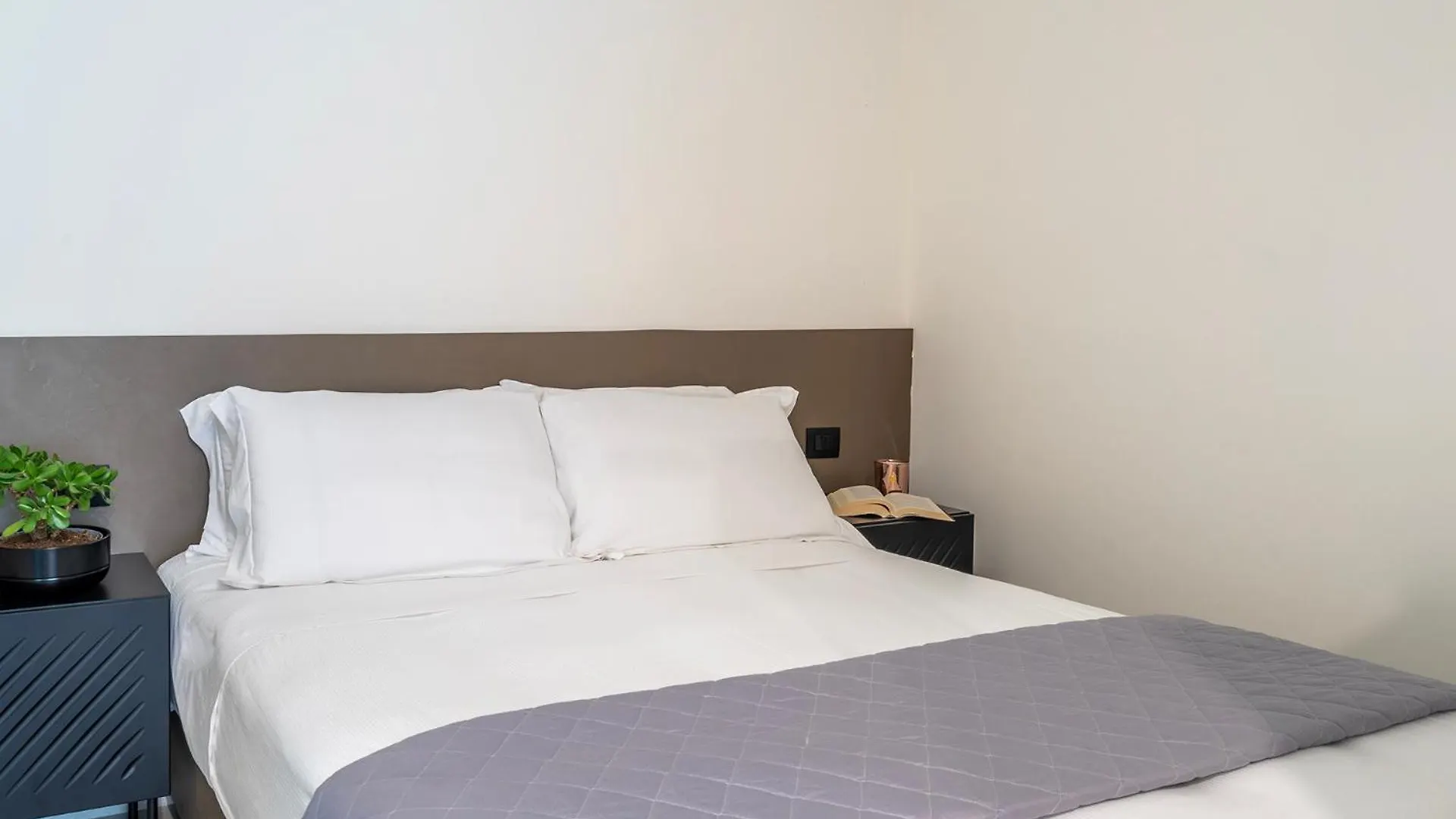 Residence Goldoni6 Suite Apartment Rimini Italy