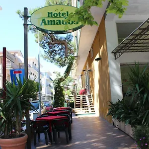 2* Hotel Amados