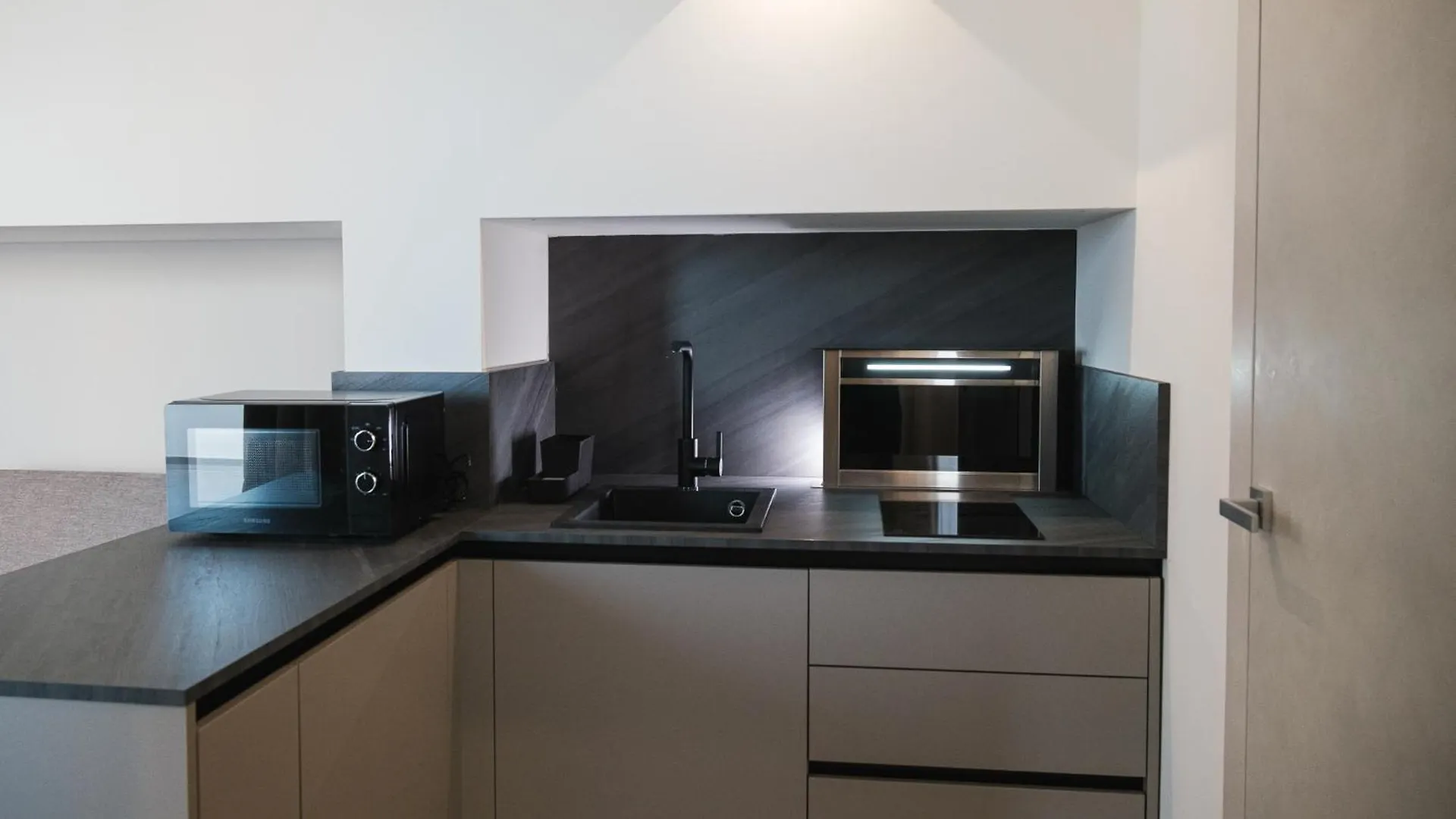 Residence Goldoni6 Suite Apartment Rimini 0*,