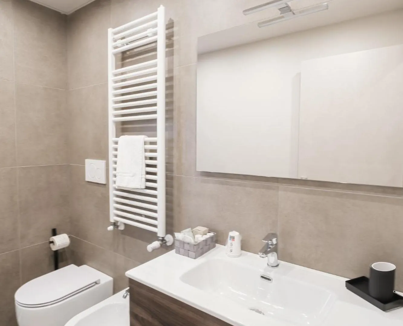 Residence Goldoni6 Suite Apartment Rimini 0*,  Italia